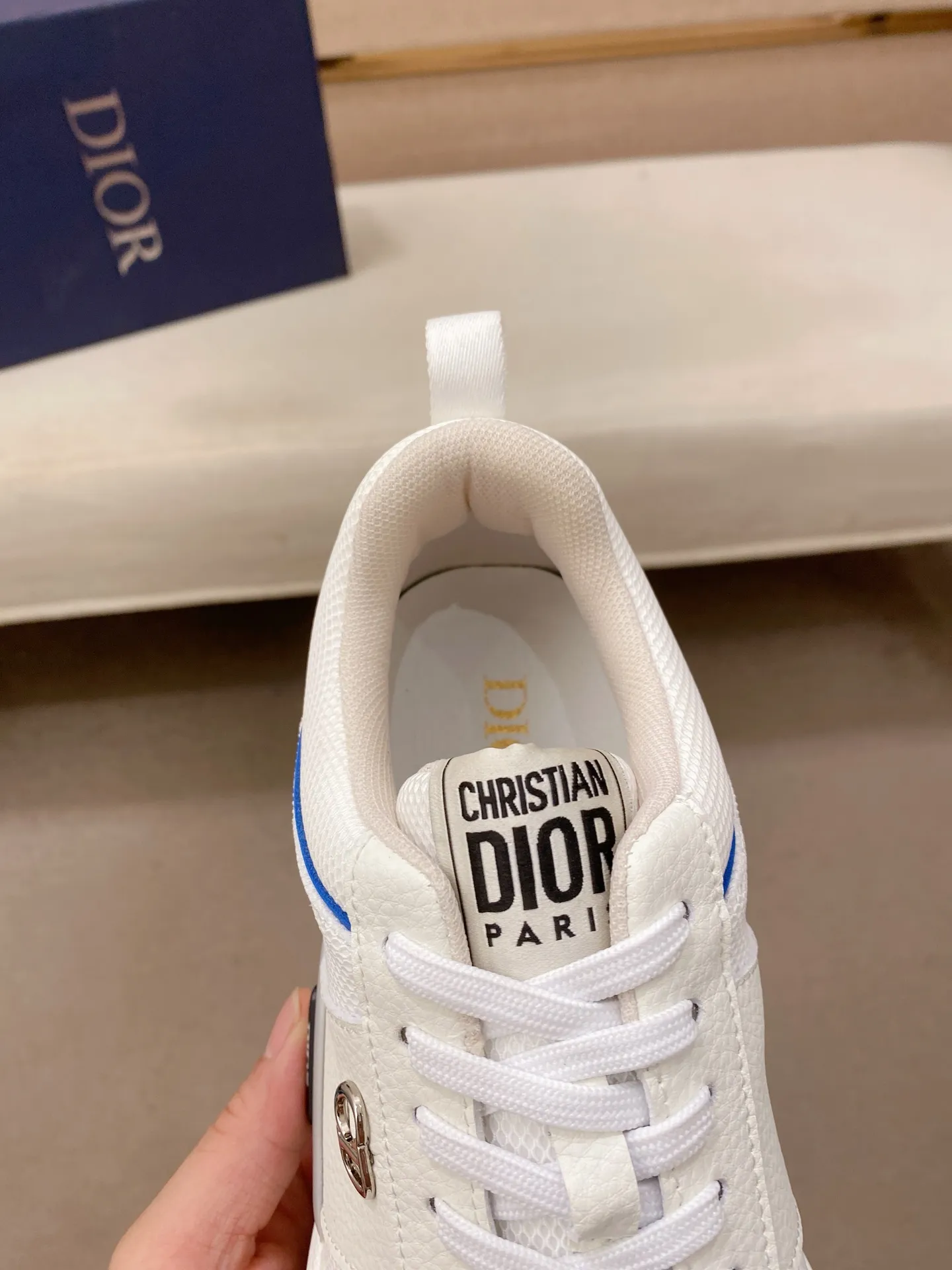 Men's shoes💰 462💰🇮🇹🇮🇹Dior d The new model is on sale at the same time at the counter. The upper 🇮🇹 is imported Italian first-layer cowhide, and the lining is fully imported sheepskin 💪💪. It is a complete 1⃣️ to 1⃣️ replica 🇮🇹💪💪, ⚠ Sole: The original sole is specially provided by the original factory. The exclusive movable molded sole is super comfortable. ⚠Original factory single goods, 🔍🔍high quality, you can enter and leave the counter at will, welcome to compare⚠. Code number: 38-44. Can be customized 45-46.